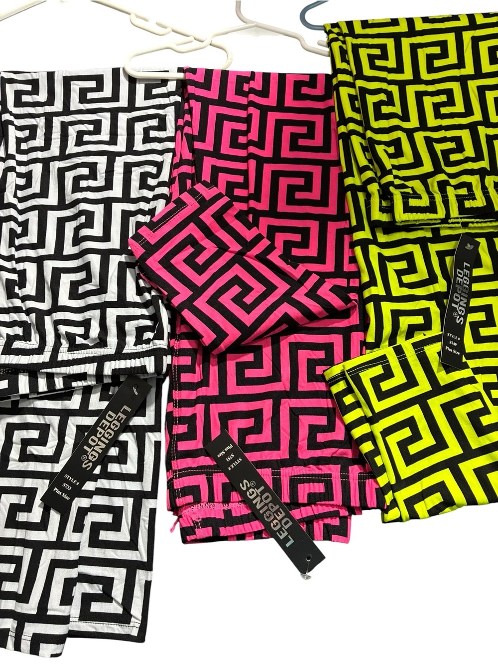 Leggings Depot Women Neon Yellow, Pink & Black/White Greek Key Leggings Sz LG-1X
